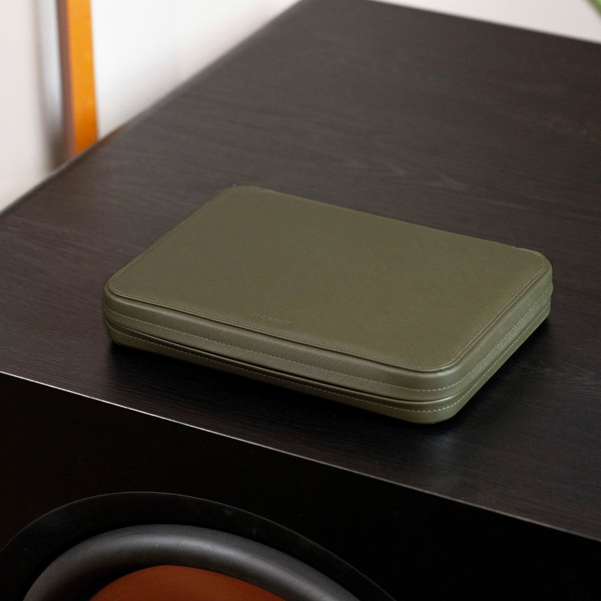 Ultra Slim 8 Military Green